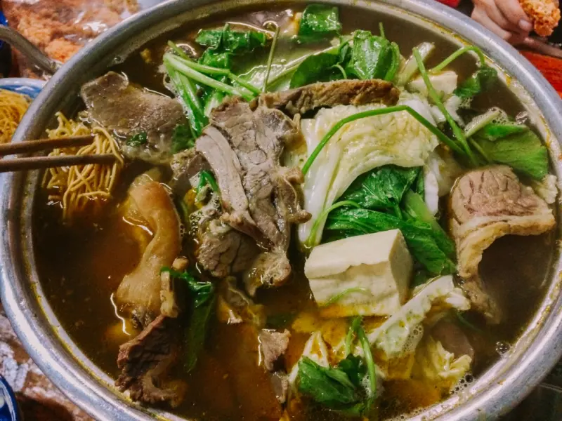 9 qu&aacute;n lẩu b&ograve; Ba Toa ngon nức tiếng S&agrave;i G&ograve;n 9
