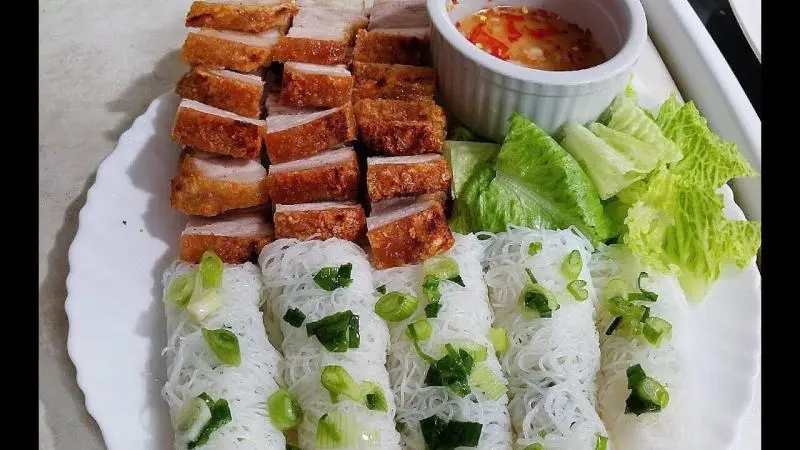 B&aacute;nh hỏi heo quay S&agrave;i G&ograve;n: Top 8 địa chỉ ngon v&agrave; gi&aacute; hợp l&yacute; 5