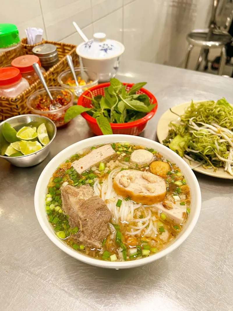 B&uacute;n mọc B&agrave; Chiều, hơn nửa thế kỷ gắn liền với khu cư x&aacute; Bắc Hải 11
