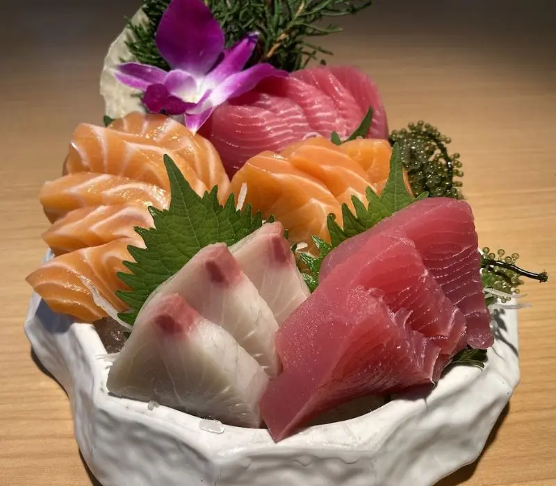 Check-in ngay top 8 qu&aacute;n sushi Quận 10 ngon qu&ecirc;n lối về 9