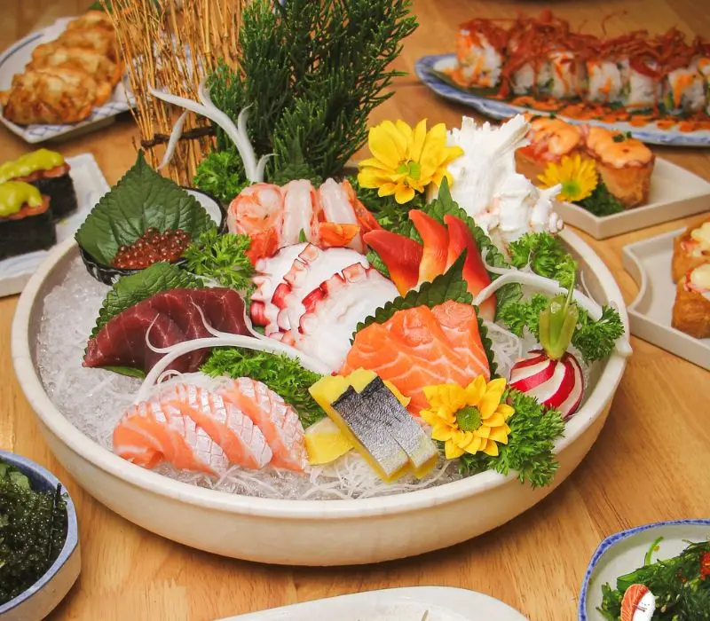 Check-in ngay top 8 qu&aacute;n sushi Quận 10 ngon qu&ecirc;n lối về 6