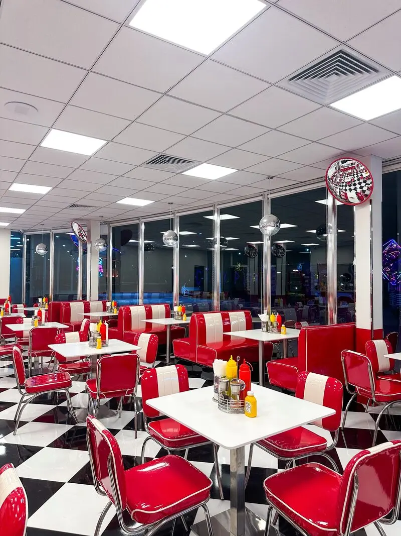 Daddy Cool Diner: Quán American Diner “chiếm sóng” mạng xã hội tại Quận 2 9