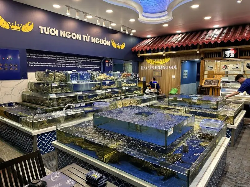 Danh s&aacute;ch 11 nh&agrave; h&agrave;ng quận 7 c&oacute; kh&ocirc;ng gian đẹp v&agrave; đồ ăn ngon 8
