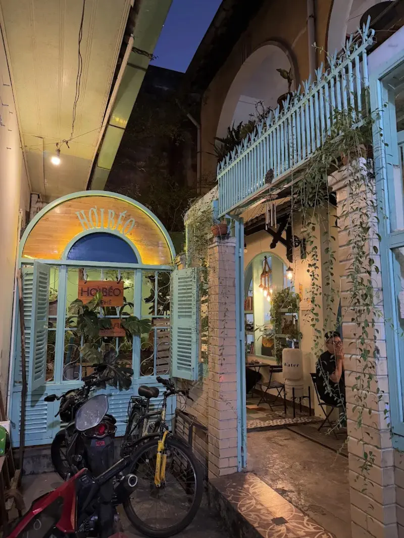 Hơi B&eacute;o C&agrave; Ph&ecirc;: Qu&aacute;n cafe bed ri&ecirc;ng tư giữa l&ograve;ng quận 1 2
