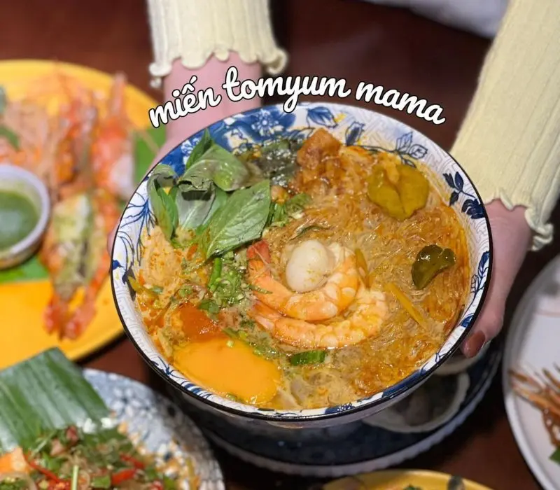 Mama Th&aacute;i S&agrave;i G&ograve;n: Thưởng thức M&igrave; quốc d&acirc;n chuẩn Michelin gi&aacute; cực hời 2