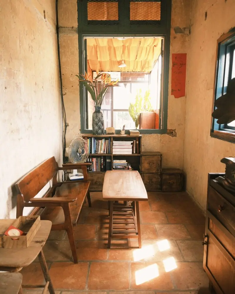 Người T&aacute;m Chuyện House: Cafe view nh&agrave; thờ Đức B&agrave; cho những t&acirc;m hồn b&igrave;nh y&ecirc;n 2