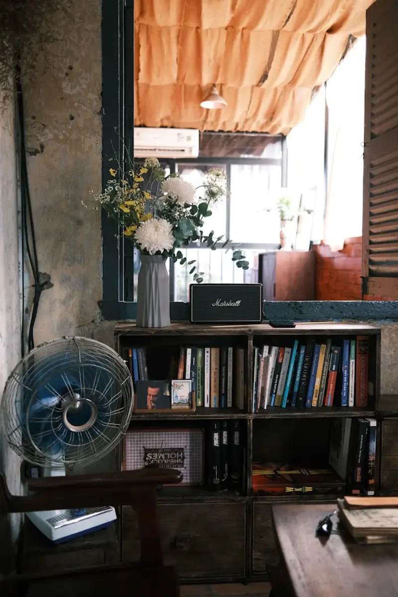 Người T&aacute;m Chuyện House: Cafe view nh&agrave; thờ Đức B&agrave; cho những t&acirc;m hồn b&igrave;nh y&ecirc;n 7