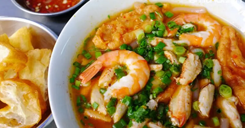 Những quán bánh canh cua quận 10 ngon, bổ, rẻ nức tiếng gần xa 10