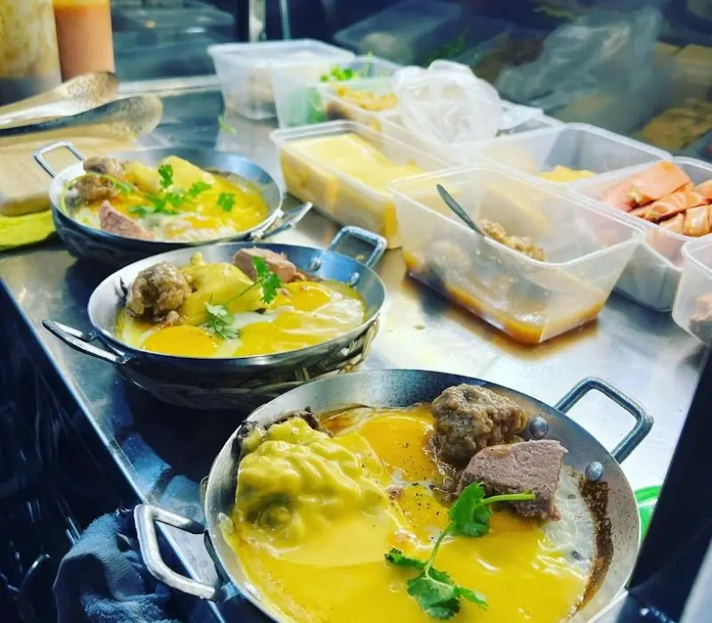 No căng bụng tại top 6 qu&aacute;n b&aacute;nh m&igrave; chảo Quận 1 ngon nhất 5