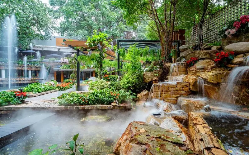 Qu&aacute;n Du Mi&ecirc;n Garden Cafe: Khu vườn xanh m&aacute;t giữa S&agrave;i Th&agrave;nh 5