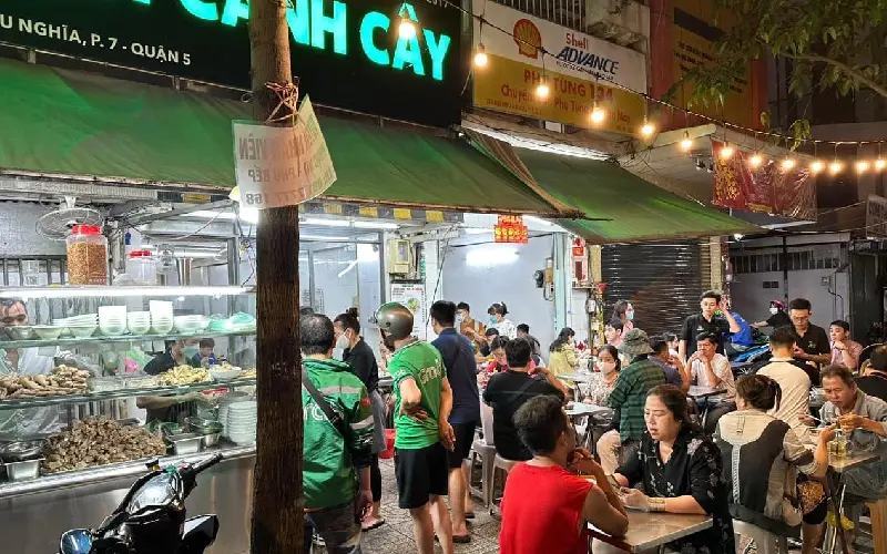 Review b&aacute;nh canh c&acirc;y B&ugrave;i Hữu Nghĩa đ&ocirc;ng kh&aacute;ch Quận 5 8