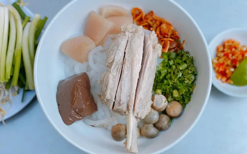 Review b&aacute;nh canh c&acirc;y B&ugrave;i Hữu Nghĩa đ&ocirc;ng kh&aacute;ch Quận 5 2