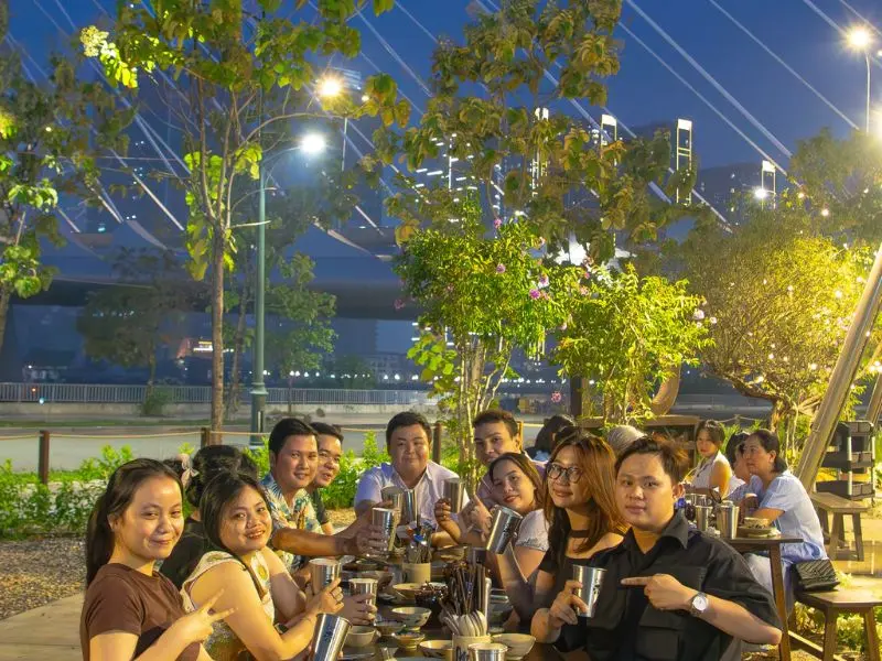 Review Om Nướng: Nh&agrave; h&agrave;ng ẩm thực d&agrave;nh cho c&aacute;c bữa tiệc đặc biệt 4
