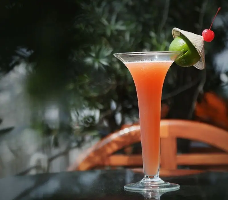 Saigon Saigon Rooftop Bar: Nơi lưu giữ lịch sử S&agrave;i G&ograve;n 6