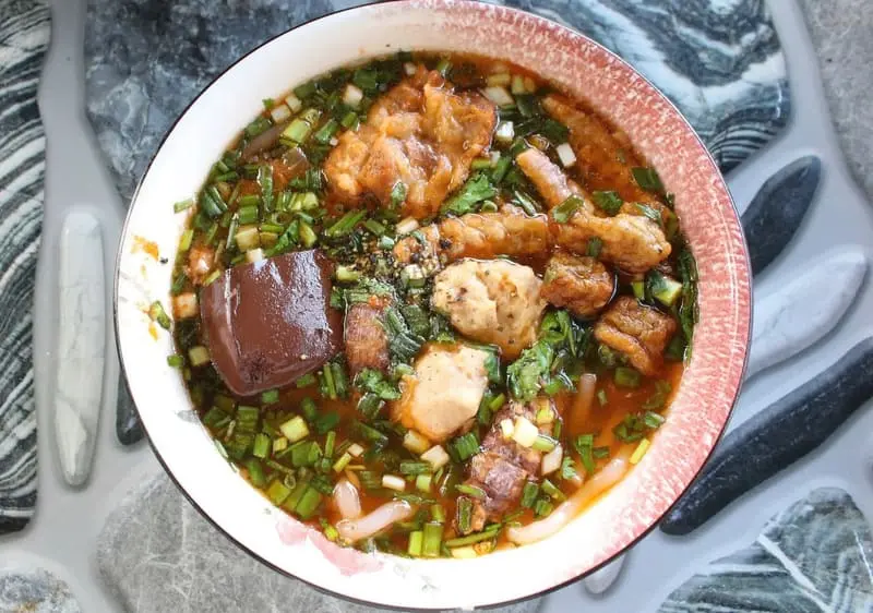 Thưởng thức b&aacute;nh canh t&ocirc;m t&iacute;t C&acirc;y B&agrave;ng nổi tiếng ở Cần Giờ 7
