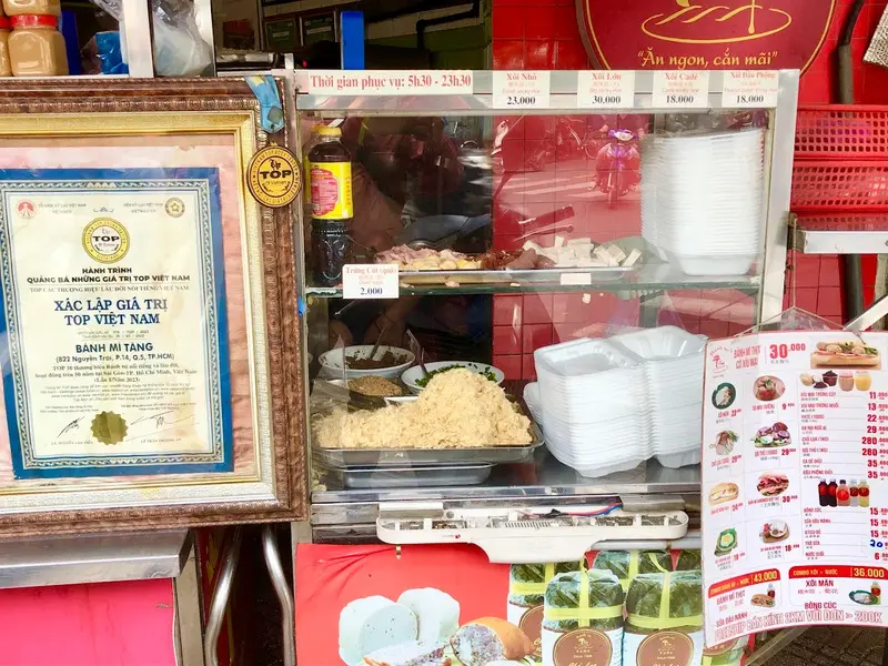 Tiệm Bánh mì Tăng hơn 70 năm tuổi giữa lòng Quận 5 8