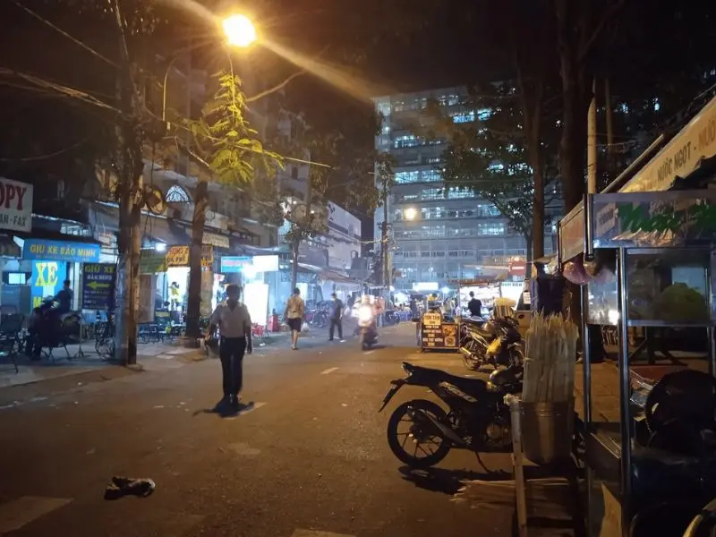 Top 10 qu&aacute;n c&agrave; ph&ecirc; v&otilde;ng TPHCM c&oacute; kh&ocirc;ng gian m&aacute;t mẻ, y&ecirc;n tĩnh 4