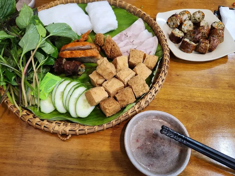 Top 11 qu&aacute;n ngon G&ograve; Vấp hấp dẫn cho những chiếc bụng đ&oacute;i 10