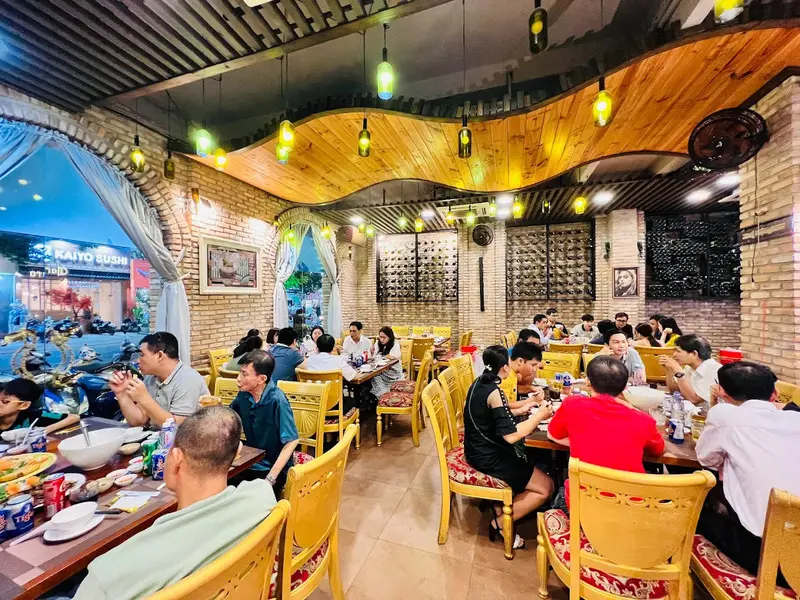 Top 12 nh&agrave; h&agrave;ng T&acirc;n Ph&uacute; mang đến h&agrave;nh tr&igrave;nh vị gi&aacute;c kh&oacute; qu&ecirc;n 2