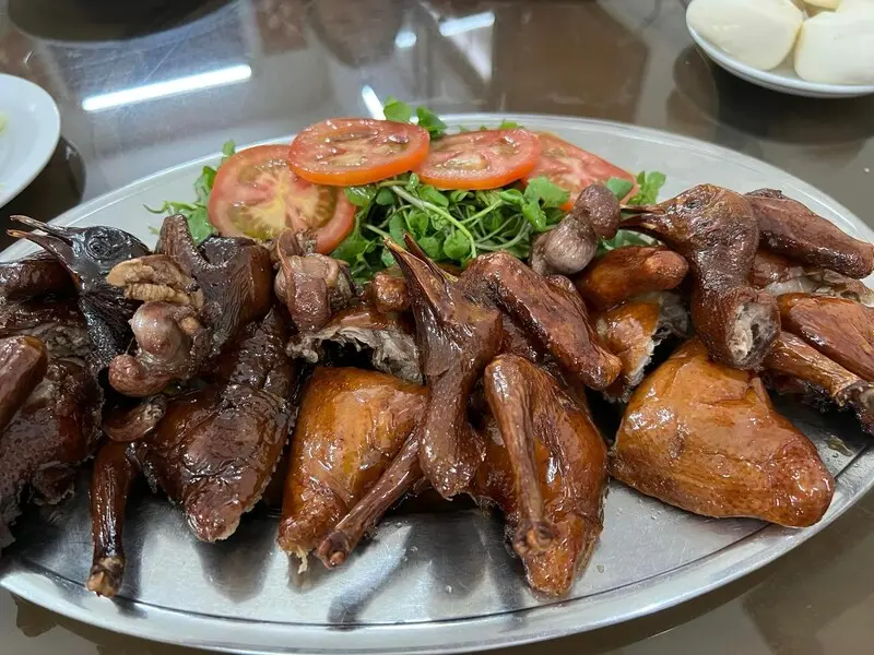 Top 13 quán ăn quận 5 nổi tiếng với người dân địa phương 12