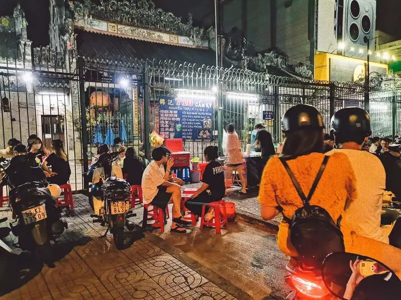 Top 13 quán ăn quận 5 nổi tiếng với người dân địa phương 8