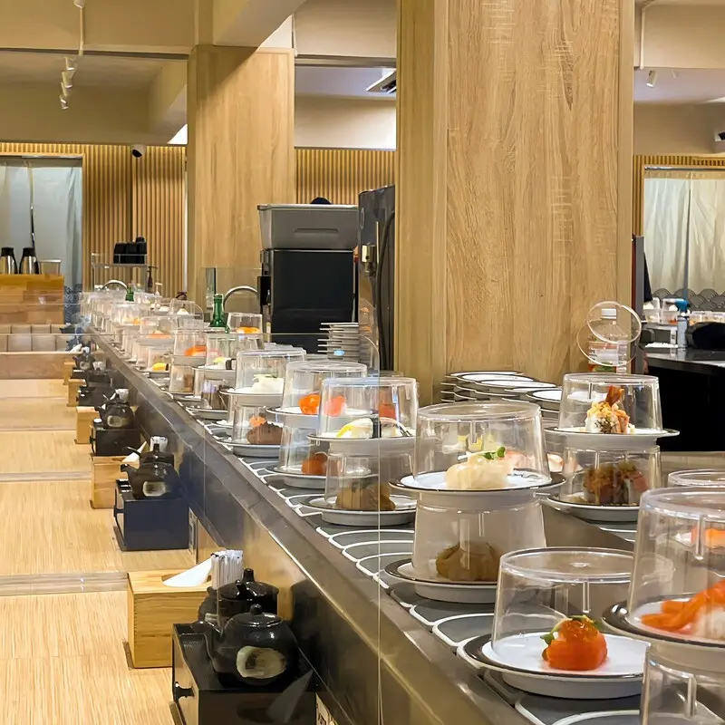 Top 6 qu&aacute;n sushi băng chuyền ngon bổ rẻ tại TP.HCM 6