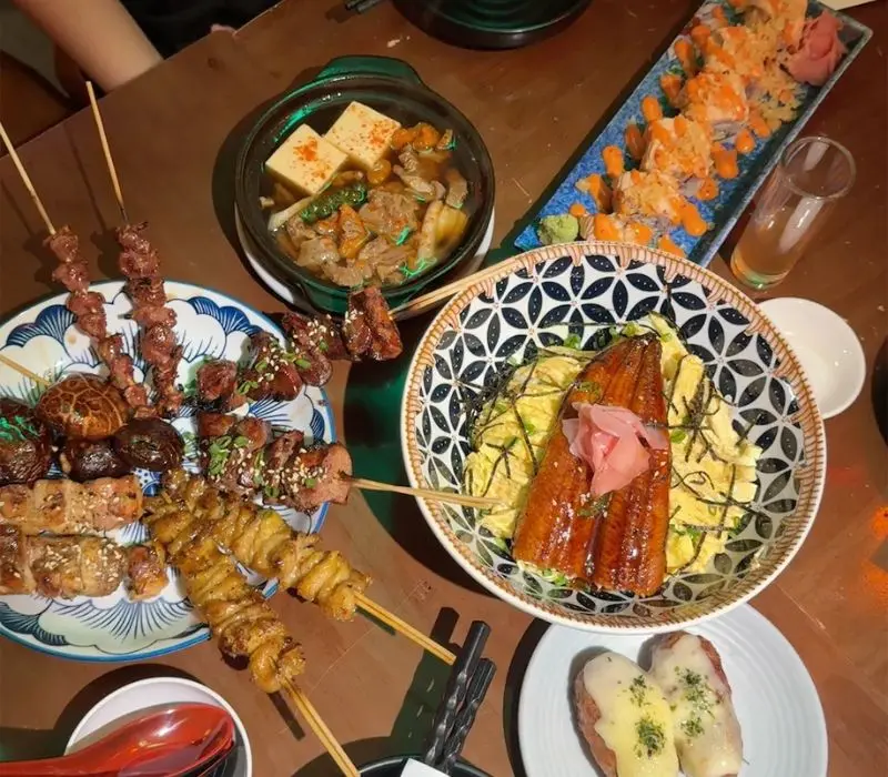 Top 9 qu&aacute;n Izakaya phong c&aacute;ch Nhật đặc sắc nhất S&agrave;i G&ograve;n 9