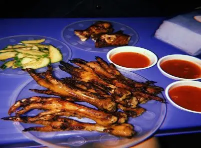 Khám phá top 11 quán chân gà nướng ngon nức tiếng Sài Gòn