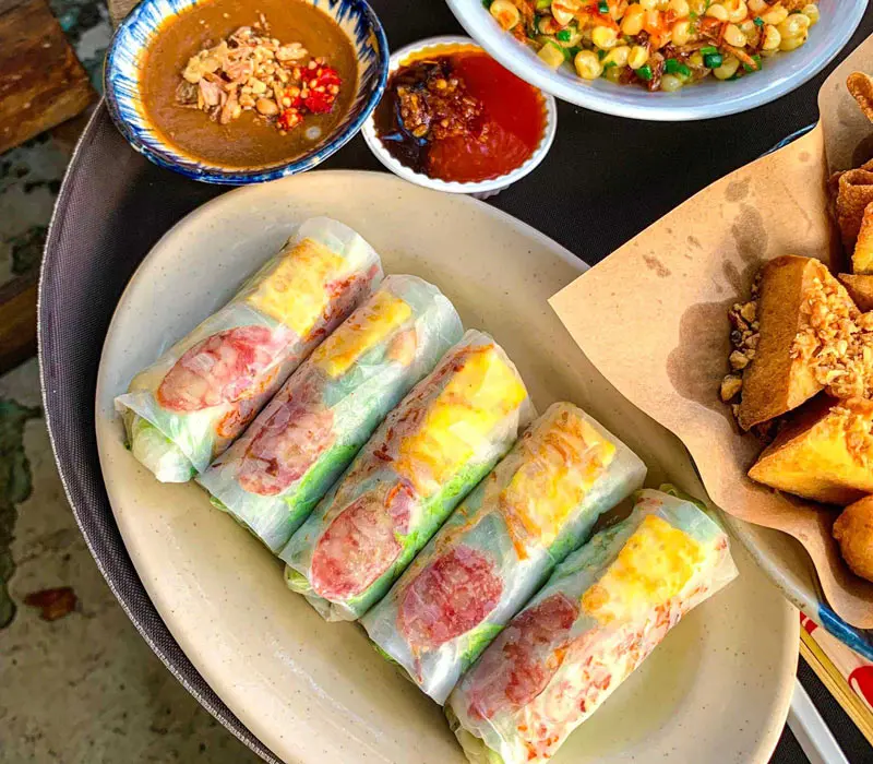 Mách bạn những địa chỉ bò bía mặn ngon nhất Sài Gòn