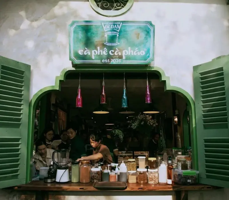 Tiệm Cà Phê Cà Pháo góc Sài Gòn xưa giữa lòng Thảo Điền