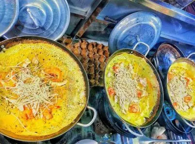 Top 9 quán bánh xèo quận 3 giòn rụm thơm ngon khó cưỡng