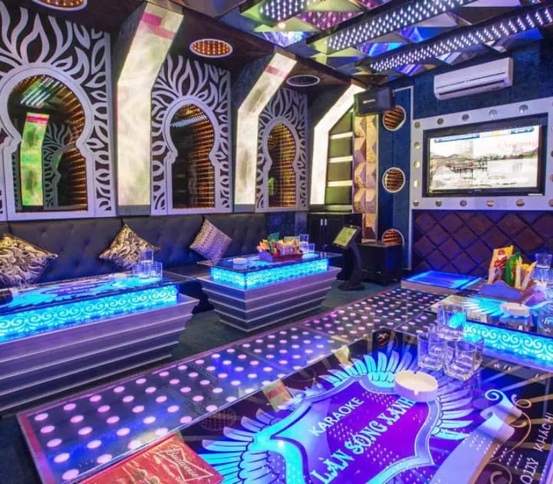 9 quán karaoke Hóc Môn có dàn âm thanh xịn và không gian đẹp