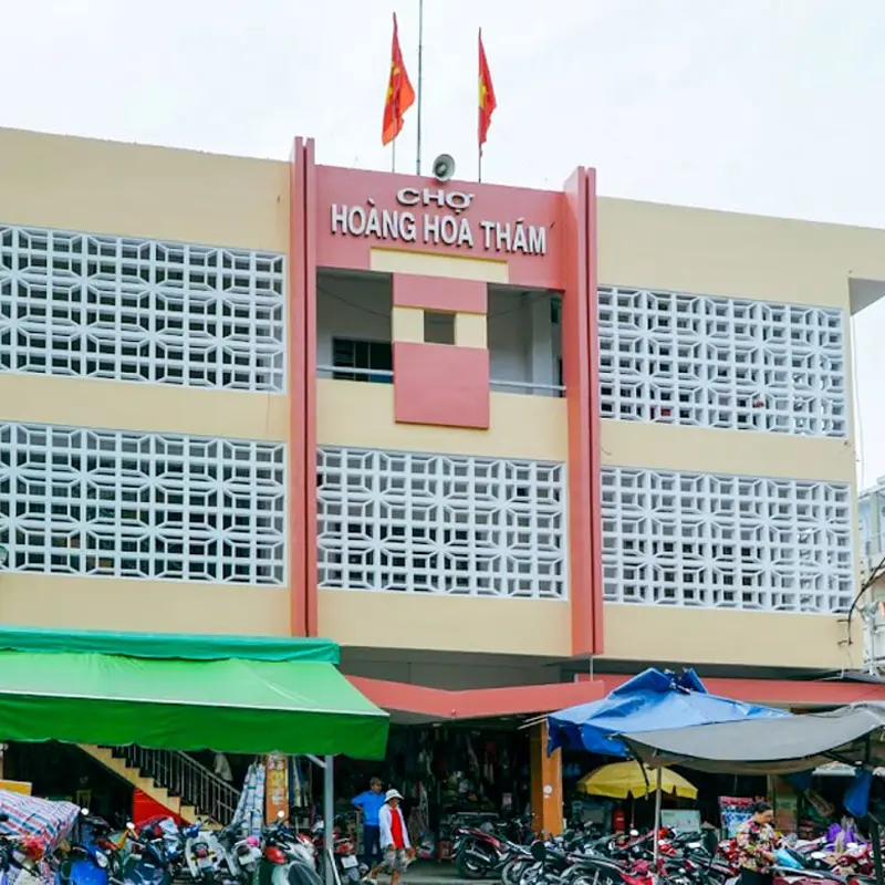 Chợ Hoàng Hoa Thám: Điểm đến mua sắm độc đáo của Sài Gòn