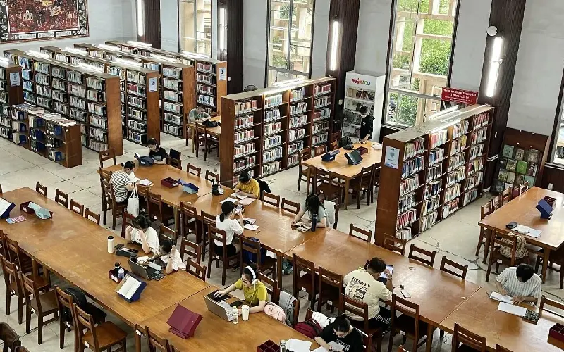 6 thư viện th&agrave;nh phố nổi bật nhất định bạn phải đến 13