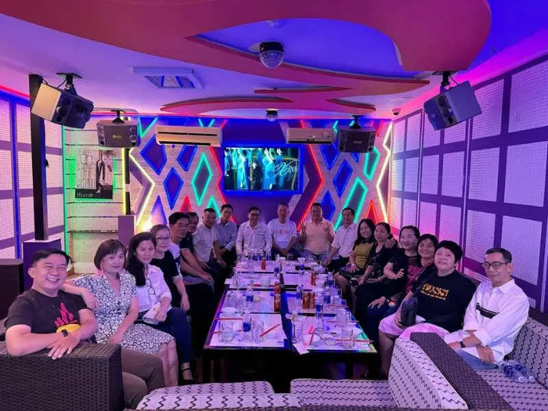 9 qu&aacute;n karaoke H&oacute;c M&ocirc;n c&oacute; d&agrave;n &acirc;m thanh xịn v&agrave; kh&ocirc;ng gian đẹp 6