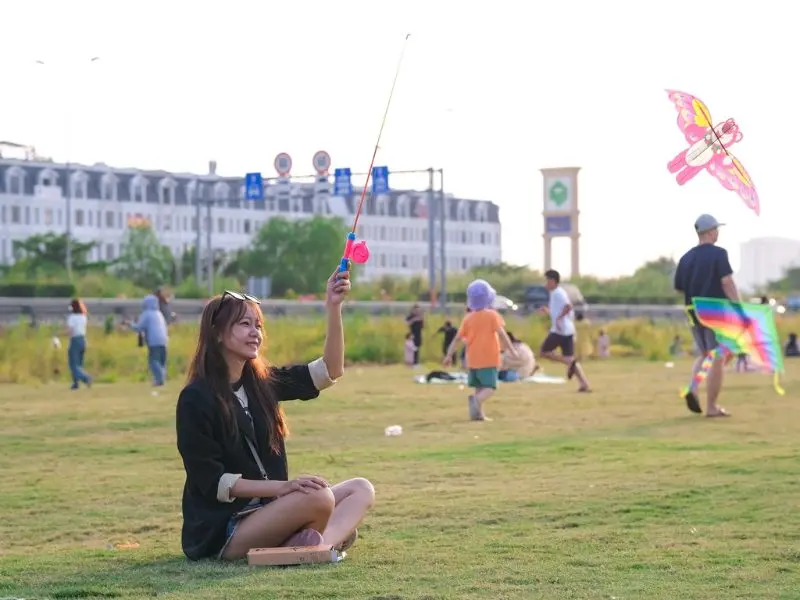 B&atilde;i thả diều City Park, tận hưởng những chiều lộng gi&oacute; tại Tp. Thủ Đức 14