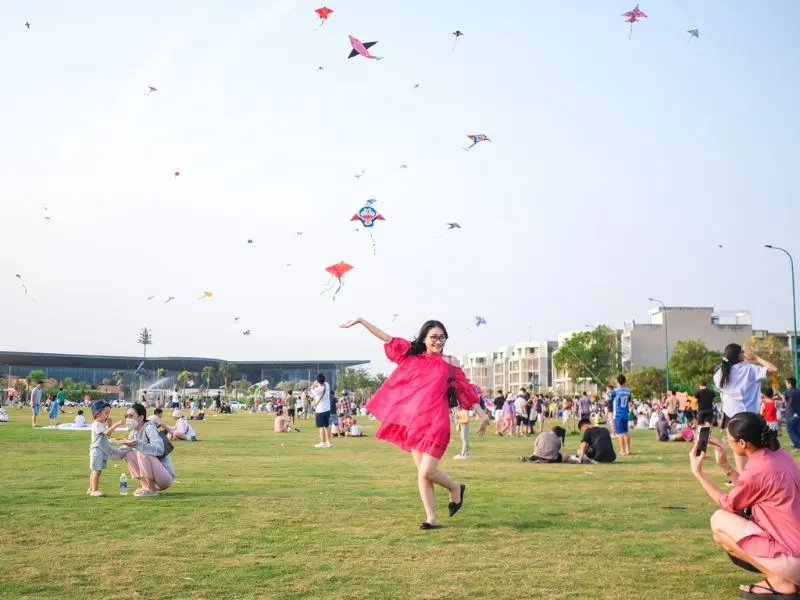 B&atilde;i thả diều City Park, tận hưởng những chiều lộng gi&oacute; tại Tp. Thủ Đức 4