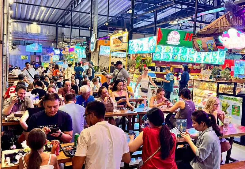 Bến Th&agrave;nh Street Food Market: Trải nghiệm ẩm thực đường phố S&agrave;i G&ograve;n 5