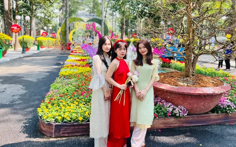 Check-in nhanh 3 vườn hoa tết đẹp, miễn ph&iacute; tại TPHCM 15
