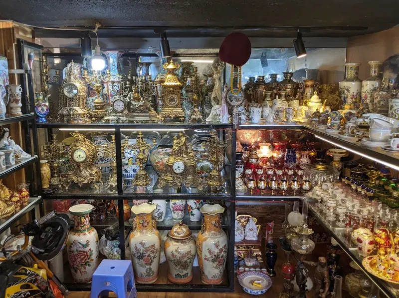 Chợ B&agrave;n Cờ, thi&ecirc;n đường d&agrave;nh cho những t&iacute;n đồ m&ecirc; h&agrave;ng secondhand 6