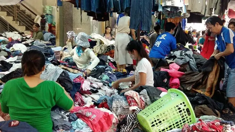 Chợ B&agrave;n Cờ, thi&ecirc;n đường d&agrave;nh cho những t&iacute;n đồ m&ecirc; h&agrave;ng secondhand 9