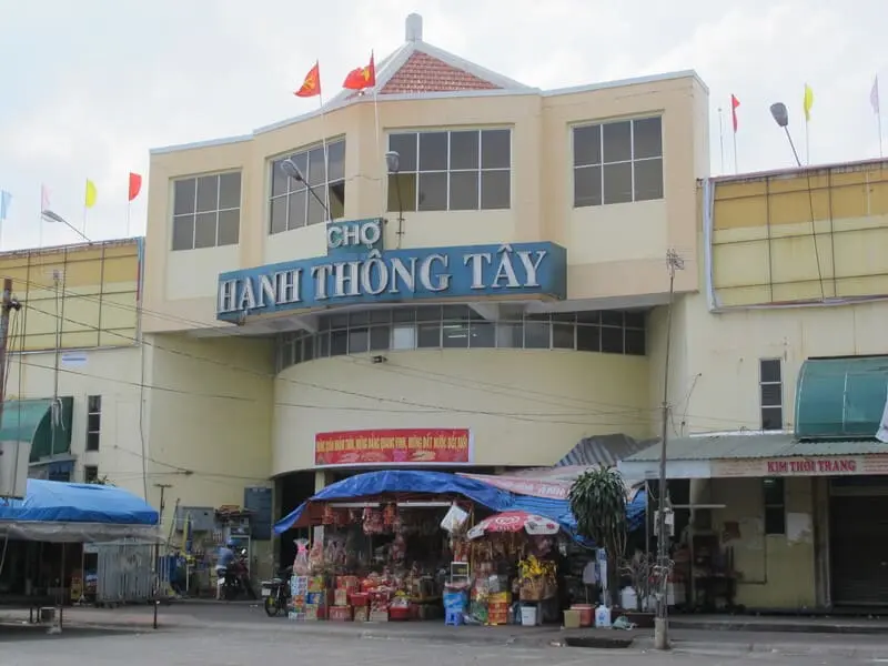 Chợ Hạnh Th&ocirc;ng T&acirc;y, thủ phủ thời trang gi&aacute; rẻ ngay tại S&agrave;i G&ograve;n 2