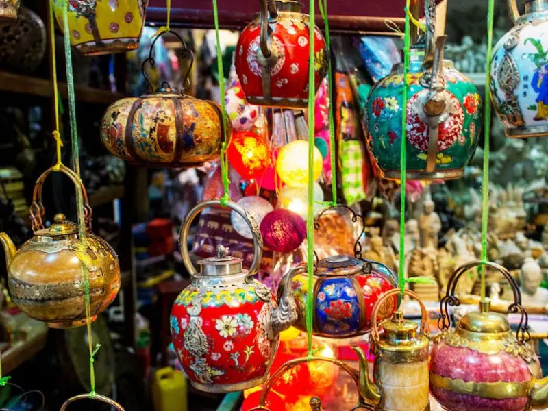 Chợ Nga ở S&agrave;i G&ograve;n &ndash; Mọi điều bạn cần biết trước khi mua sắm 7
