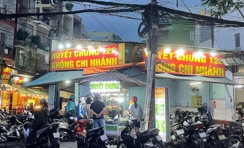 Chợ Phạm Văn Hai: Điểm hẹn mua sắm nổi tiếng T&acirc;n B&igrave;nh 7