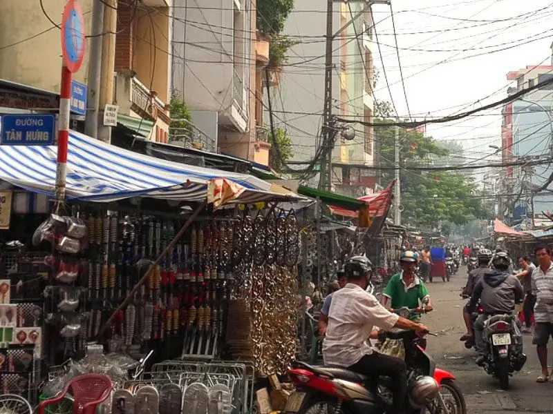 Chợ T&acirc;n Th&agrave;nh &ndash; Khu chợ phụ t&ugrave;ng xe m&aacute;y lớn nhất TP.HCM 4
