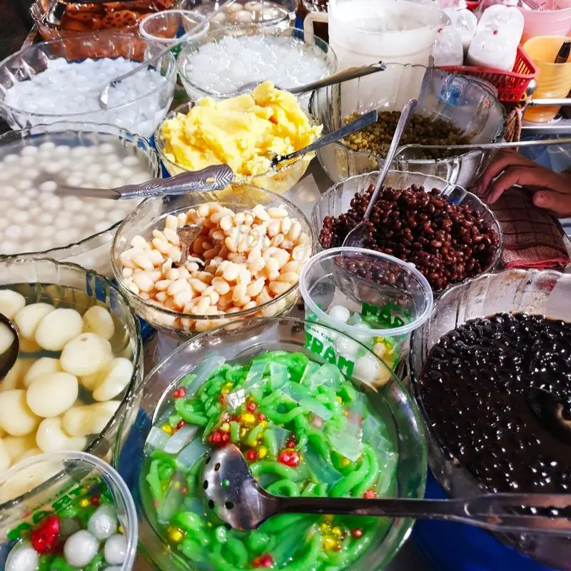 Chợ X&oacute;m Chiếu quận 4 c&oacute; g&igrave; m&agrave; đốn tim t&iacute;n đồ ẩm thực S&agrave;i G&ograve;n 11