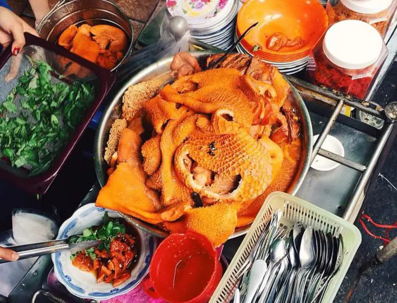 Chợ X&oacute;m Chiếu quận 4 c&oacute; g&igrave; m&agrave; đốn tim t&iacute;n đồ ẩm thực S&agrave;i G&ograve;n 7