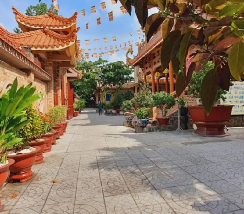 Ch&ugrave;a An Lạc: Kh&ocirc;ng gian Phật gi&aacute;o an nhi&ecirc;n ngay Thủ Đức 5