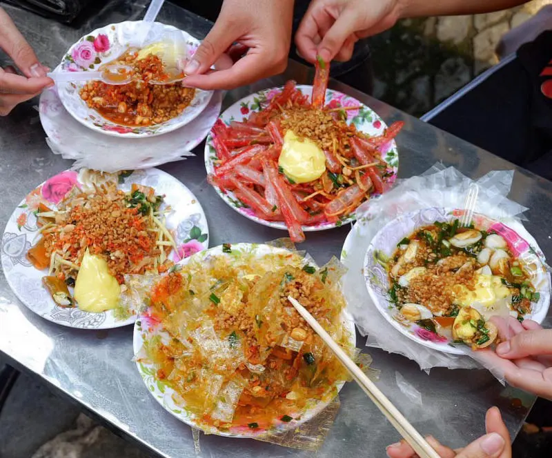 Kh&aacute;m ph&aacute; chợ Hồ Thị Kỷ, khu chợ hoa nhộn nhịp về đ&ecirc;m 6