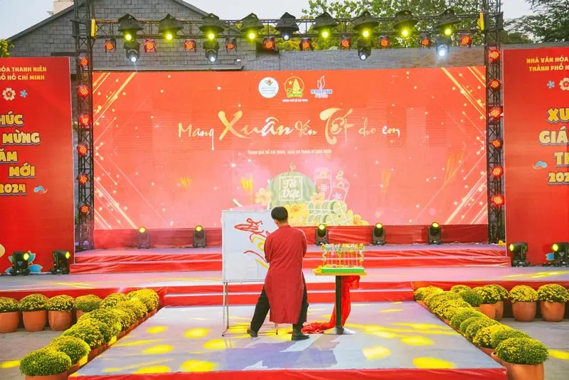 Lễ hội Tết Việt Gi&aacute;p Th&igrave;n 2024 đậm đ&agrave; bản sắc Tết phương Nam 8